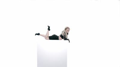williamftBritneySpears_ScreamShout_USUV71201860_mov_snapshot_03_58_5B2021_08_15_00_06_095D.png